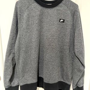 Men’s Nike Crewneck Sweater - Size Medium